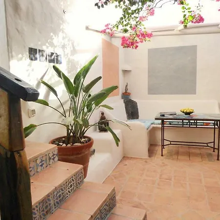 El Patio Apartment